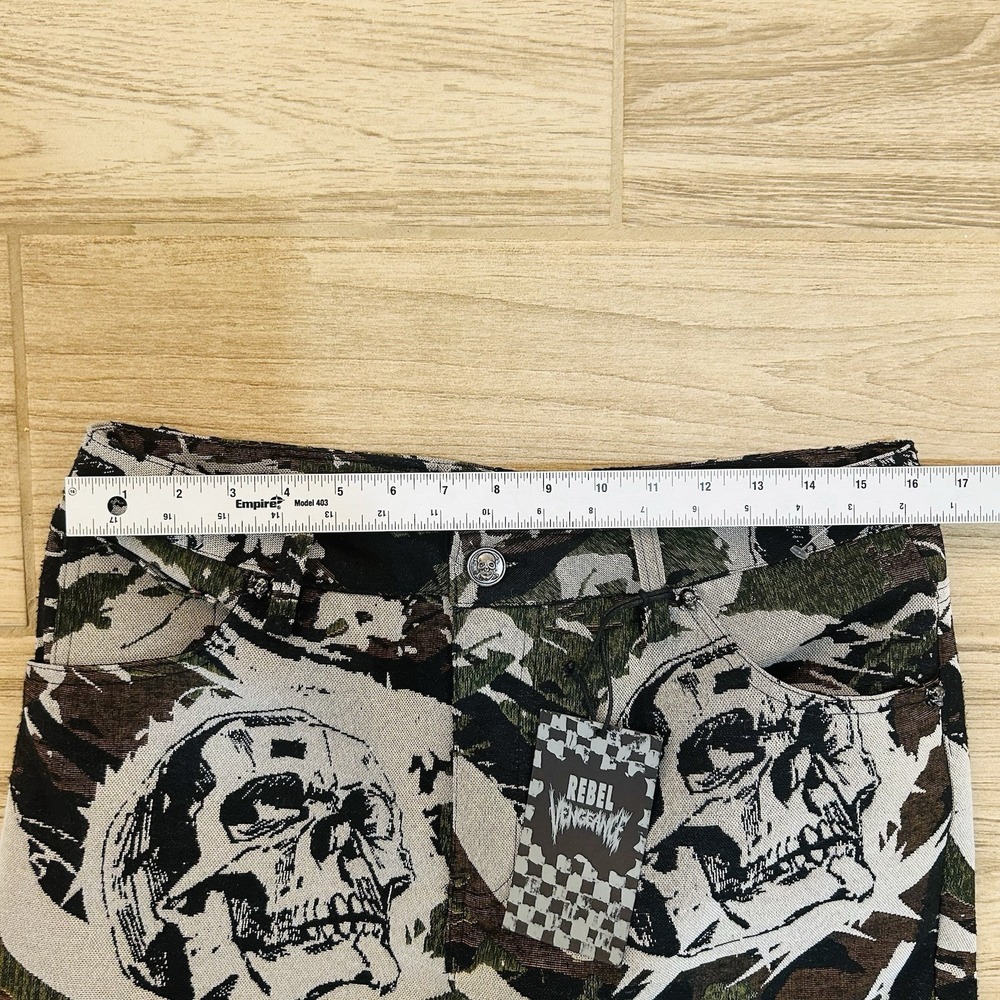 Rebel Vengeance Skull Camo Tapestry Cargo Pants Black Green Mens 30x32 Fringe - Picture 5 of 12